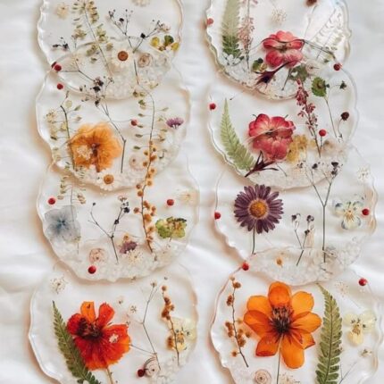 Handmade resin coster with original dry flower |  resin coster round shape